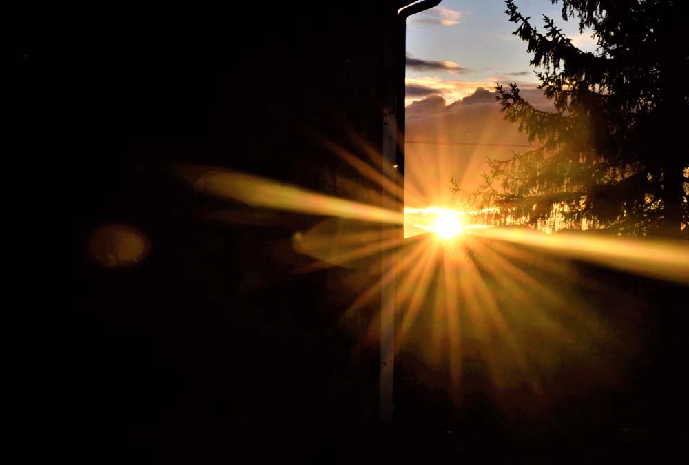 keskiyon_aurinko.jpg